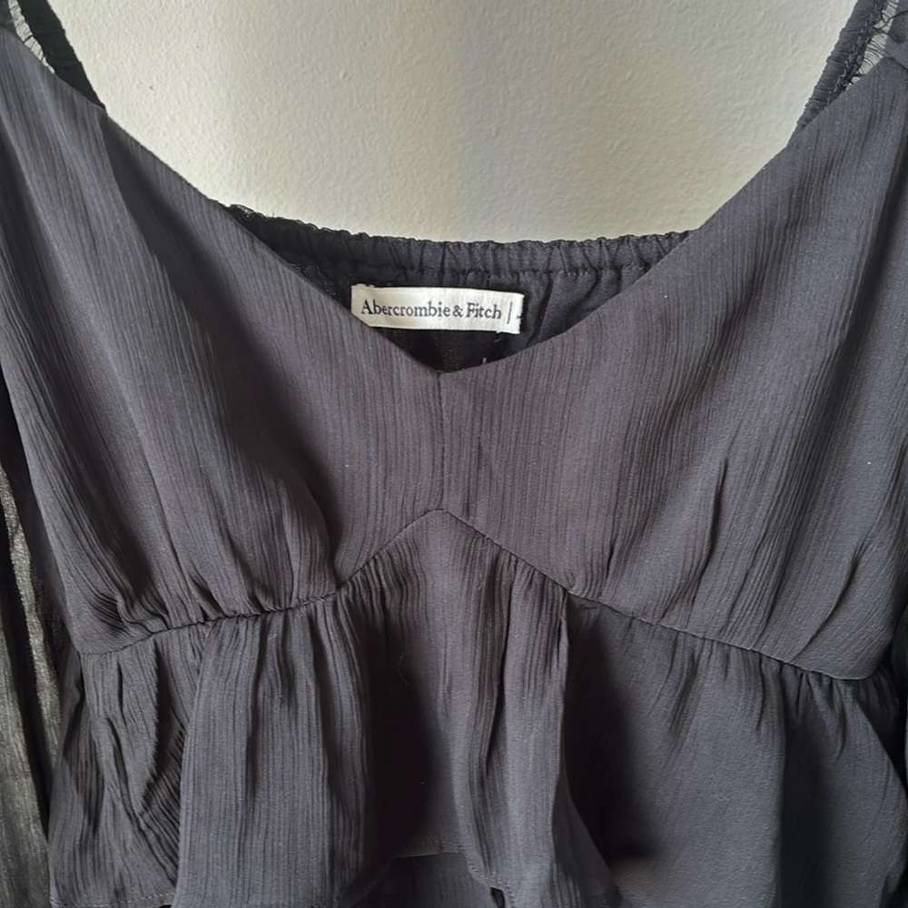A&F - BLACK RUFFLE DRESS - Picture 3 of 13
